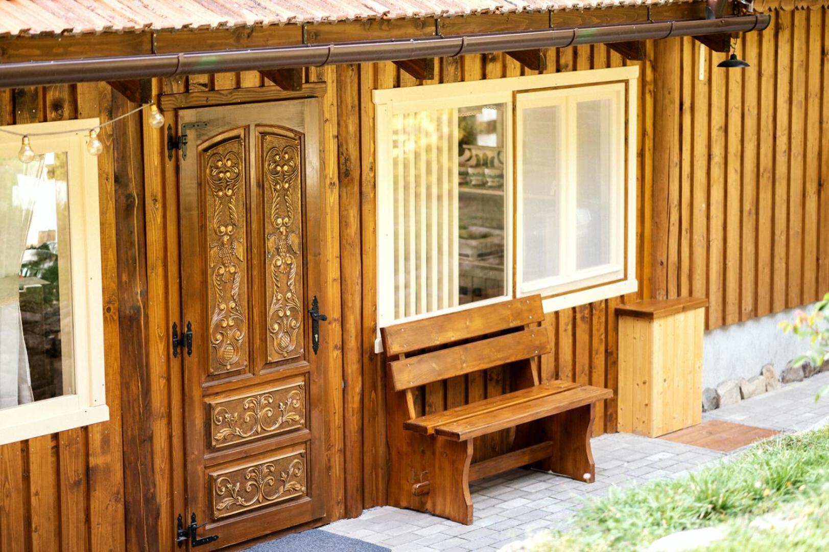 Fantazia Kulcsoshaz Villa Ciumani ภายนอก รูปภาพ